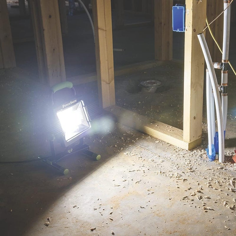 POWERSMITH 10,000 Portable LED Work Light with Metal Housing and Stand, Impact Resistant Lens, and 5 Year Warranty (PWLS100H) - Image 3